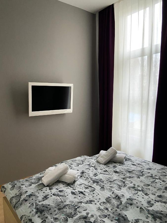 Nina's - Self Check-in Apartment *